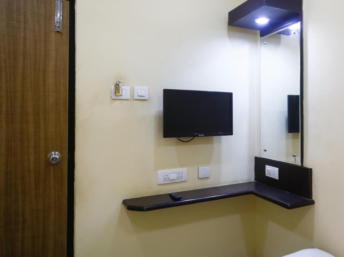 Pleasant Days Hotel Chennai Exterior photo