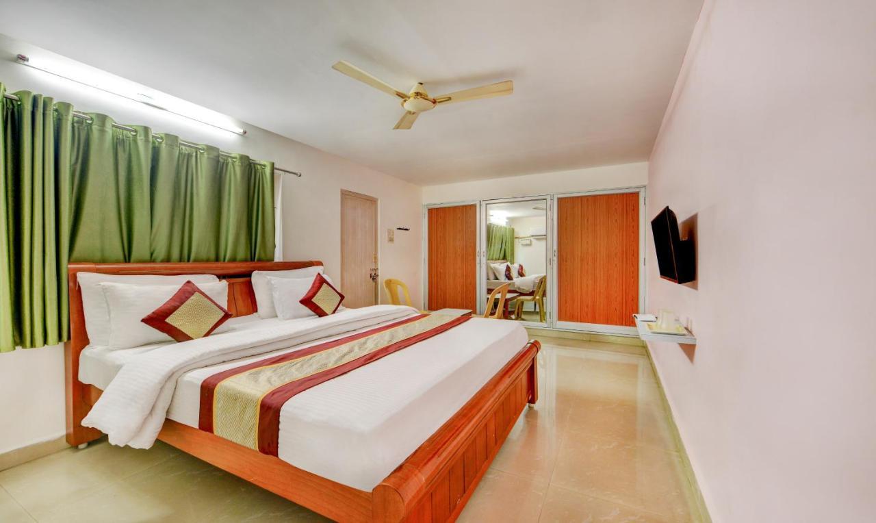 Pleasant Days Hotel Chennai Exterior photo