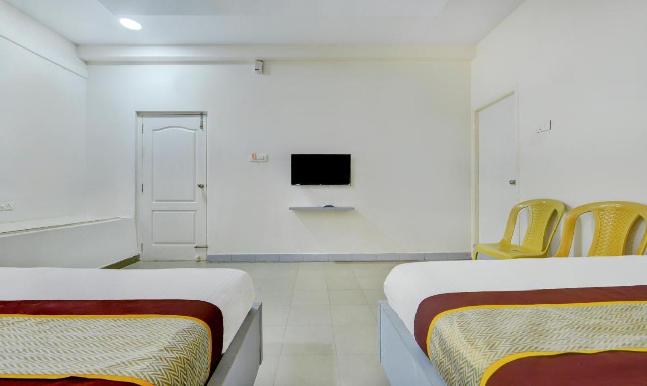 Pleasant Days Hotel Chennai Exterior photo