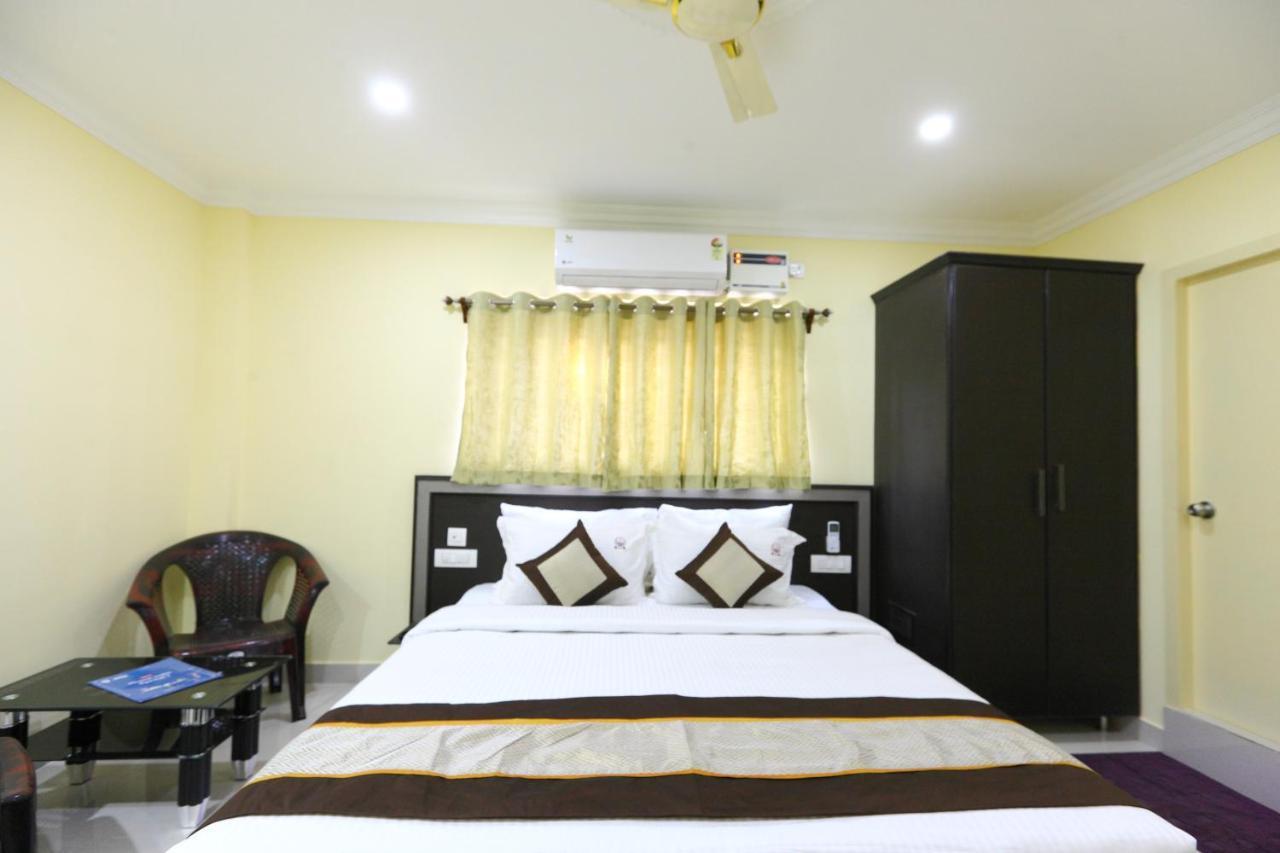 Pleasant Days Hotel Chennai Exterior photo